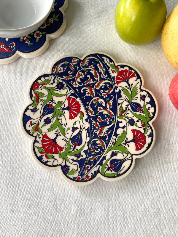 Trivet - Carnation Arabesque